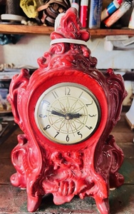 lot 340 image: Vintage Electric Lanshire 11.5 Red Ceramic Convex Glass Clock