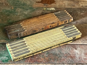 lot 414 image: Vintage Fold Out Measuring Sticks