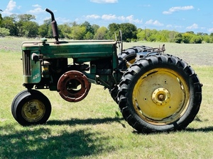 lot 7 image: 1956-58 John Deere 420-T Tractor- Currently in Use &amp Includes Planter and Cultivator( Not Shown in Pictured)
