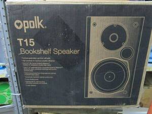 lot 181 image: POLK T15 BOOKSHELF SPEAKER
