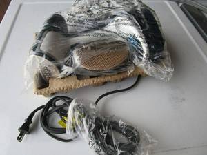 lot 182 image: ROWENTA HANDHELD STEAMER, WORKING