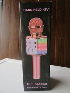 lot 185 image: HANDHELD WIRELESS MICROPHONE HIFI SPEAKER, IN BOX
