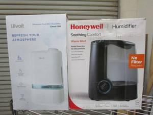 lot 116 image: LEVOIT UNLTRASONIC COOL MIST HUMIDIFIER W ESSENTIAL OILS CUP BUILT IN, HONEYWELL SOOTHING COMFORT WARM MIST HUMIDIFIER