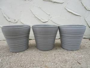 lot 123 image: OUTDOOR PLANTERS