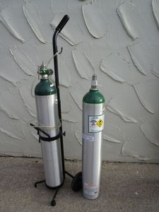 lot 138 image: OXYGEN TANKS & CARRIER, 29 TALL