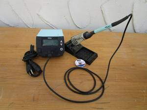 lot 163 image: WELLER SOLDERING IRON W STAND & DIGITAL POWER UNIT, WORKING