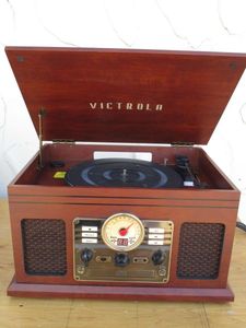 lot 89 image: VICTROLA 6-IN-ONE TURNTABLE, SEE DESCRIPTION