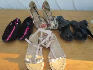 lot 171 image: WOMENS SHOES, TOMMY HILFIGER, REBECCA MINKOFF, MOSSIMO, WATER SHOES, SIZE 6-12