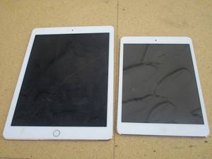 lot 48 image: (2) APPLE IPADS, MODEL #s A 1673 & A1432