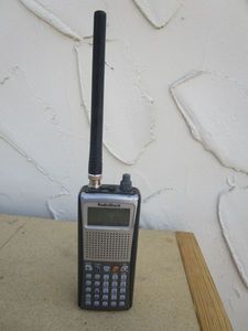lot 81 image: RADIO SHACK PRO 164 SCANNING RECEIVER, WORKING