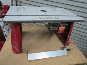 lot 239 image: CRAFTSMAN ROUTER TABLE WITH OUTLET & FAST SHUTOFF BUTTON