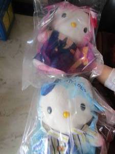 lot 78 image: 2 Hello Kitty dolls new