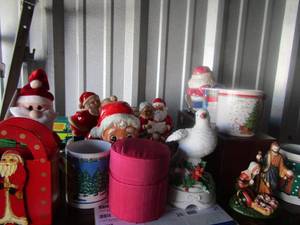 lot 98 image: Christmas items tin baskets, coffee cups, dove bird