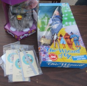 lot 134 image: ELECTRONIC Furby new,  50th Anniversery Wizard of Oz (DOROTHY & TOTO)  and DISNEY Luggage tags