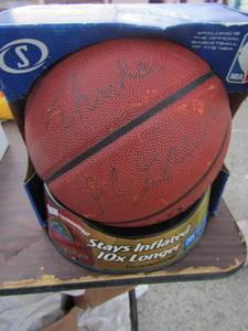 lot 141 image: IndoorOutdoor Basketball  SIGNED