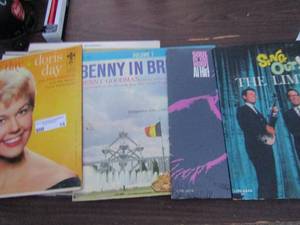 lot 14 image: 12 records, Doris DAY, Benny Goodman  PLUS