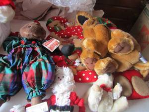 lot 180 image: Melvin the Christmas Moose, Scooby Doo, and more