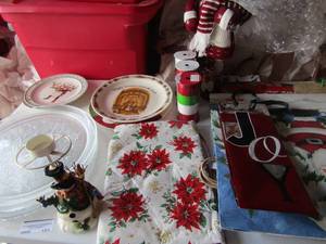 lot 181 image: Christmas platters, paper,ribbon and more