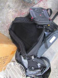lot 189 image: LOT OF DUFFLE BAGS  INCLUDING Targus, and RMP Ranch