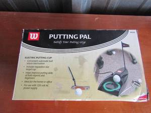 lot 237 image: Wilson PUTTING PAL - Electronic Putting Cup NIB indoor use