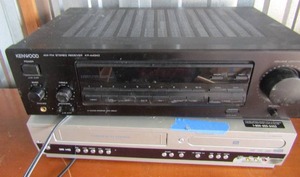 lot 243 image: Kenwood AMFM Sterio, Magnabox vhsdvd combo