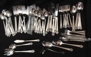 lot 248 image: TRIUNE FLATWARE  STAINLESS  70 PCS