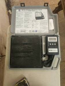 lot 11 image: Electronic Refrigerant Scale 9010A