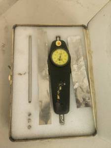 lot 16 image: Vintage Ametek mechanical force gauge