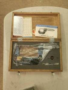 lot 22 image: Mitutoyo digit outside micrometer - 3 to 4 inches