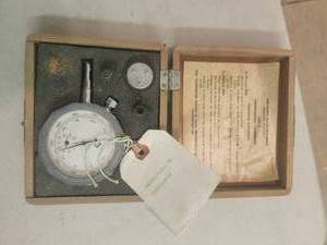 lot 61 image: Vintage Chronometric tachometer