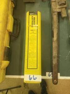lot 66 image: Box of welding rods