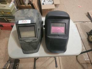 lot 123 image: Selection of 2 welding helmets