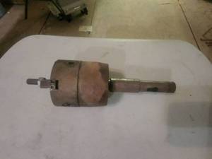 lot 129 image: Bearing mounted chuck for tail stock