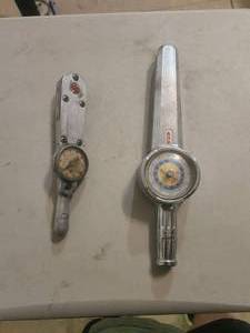 lot 133 image: Selection of 2 Torque wrenches - 14 drive