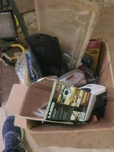 lot 144 image: Mixed box lot of items