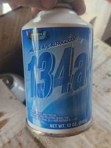 lot 173 image: Case of 12 - 12oz. cans of 134a refrigerant