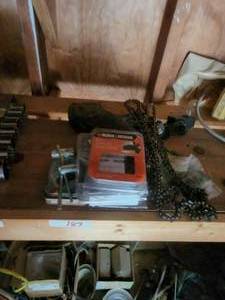 lot 189 image: Selection of chainsaw blades - mostly unused
