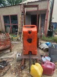 lot 196 image: Manual hydraulic lift