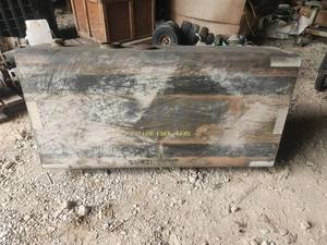 lot 260 image: Large fuel tank