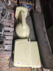 lot 265 image: Vintage toilet and cast shower pan