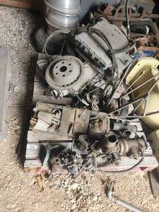 lot 266 image: Mixed pallet lots of items - mixed aircraft parts