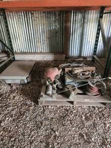 lot 286 image: Mixed pallet lots of items
