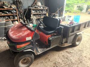 lot 163 image: Cushman Turf-truckster