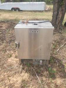 lot 364 image: Blue M model OV-510A-2 Laboratory oven