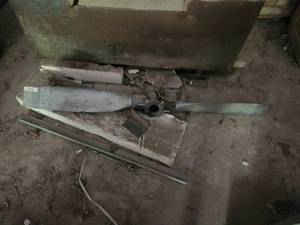 lot 307 image: Aircraft test club (propeller)