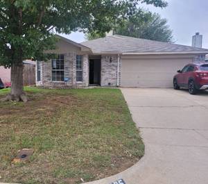 lot 1 image: UPDATED PICTURES  RESERVE HAS BEEN LOWERED  FULLY RENOVATED 3 BEDROOM, 2 BATH, 2 CAR GARAGE, SINGLE FAMILY HOME WITH LARGE LOT LOCATED AT 4205 S CORAL SPRINGS DR, FORT WORTH, TX 76123. PLEASE READ ALL THE IMPORTANT BIDDING INFORMATION