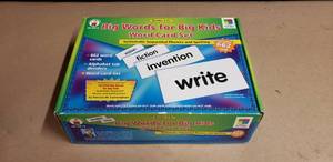 lot 43 image: Carson -Dellosa Phonics Big Words for Big Kids Word Cards Set