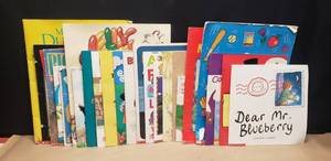 lot 84 image: Lot of 25 Big Books, Various Titles