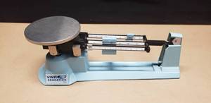 lot 96 image: VWM Education Metal 610g scale