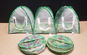 lot 107 image: Lot of 5 Butterfly Farms